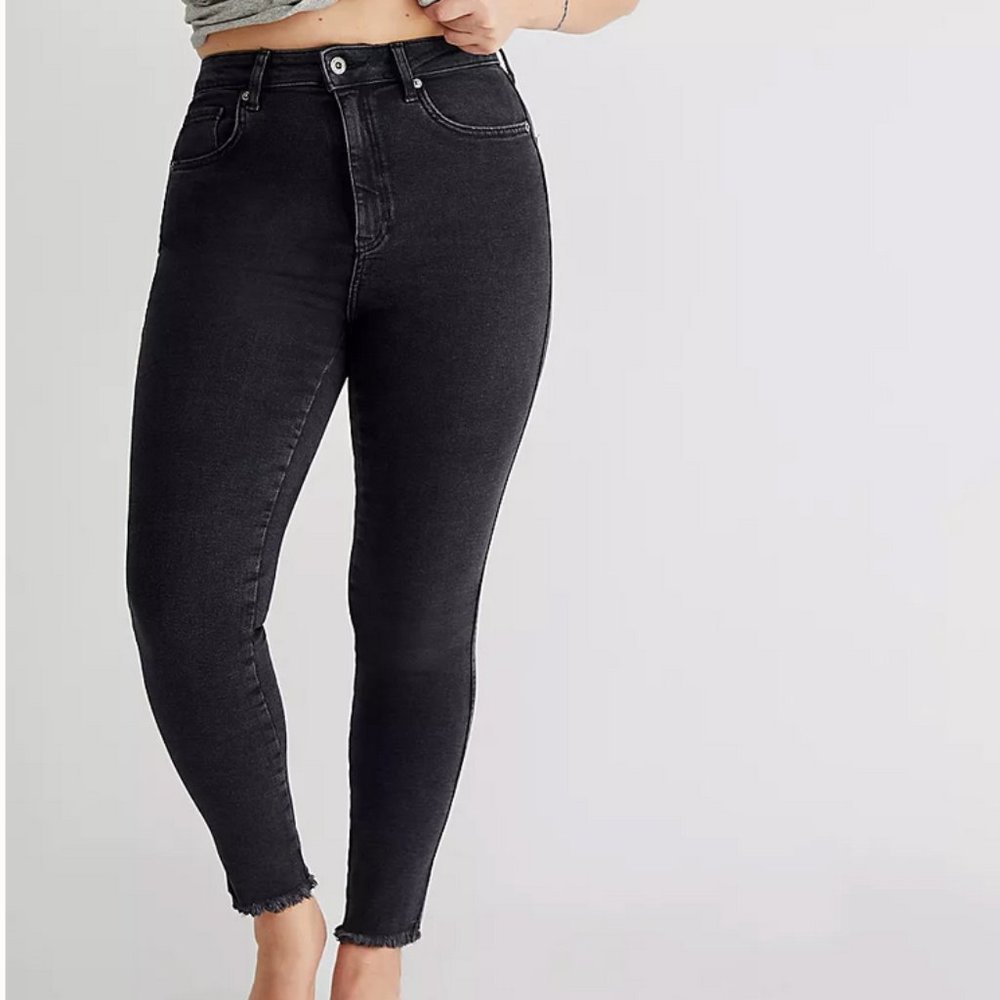 NWT We the Free by Free People Raw High-Rise Jeggings Black Thirty